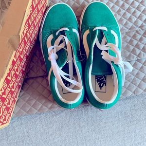 Vans green W size 7.5 M size 6